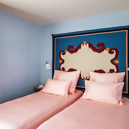 De La Boetie Hotel Paris