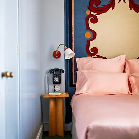 De La Boetie Hotel 4*