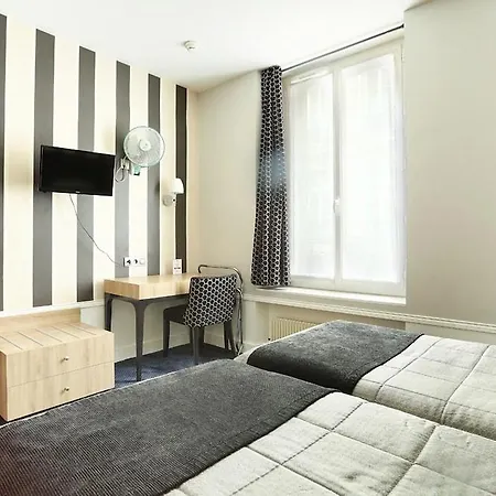 De La Boetie 4*