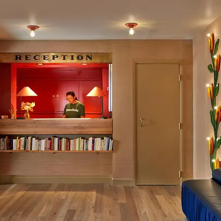 Hotel De La Boetie 4*