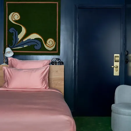 De La Boetie Hotel Paris