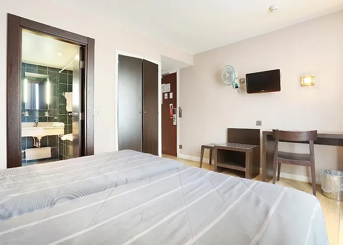 De La Boetie Hotell Paris