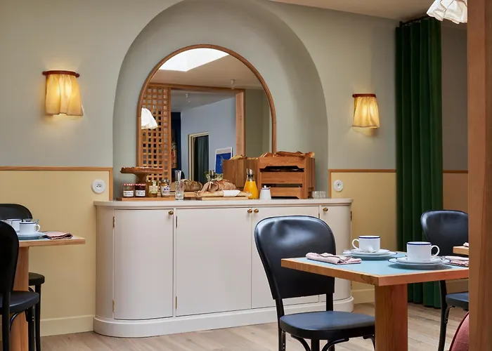 De La Boetie Hotell Paris