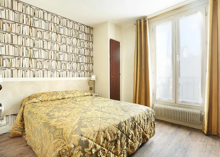 De La Boetie Hotell 4*