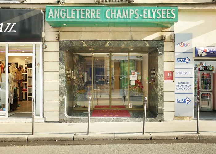 De La Boetie 4* Paris