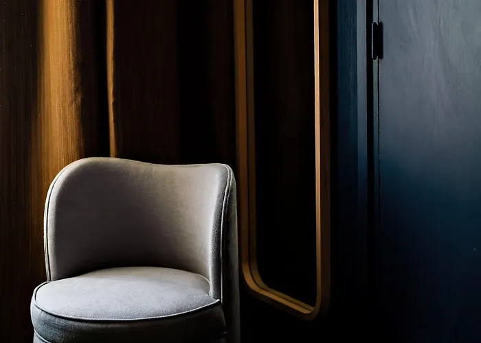 Hotell De La Boetie 4*