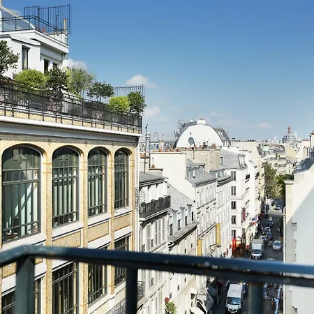 De La Boetie Hotel 4*