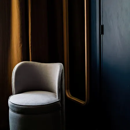 Hotel De La Boetie 4*